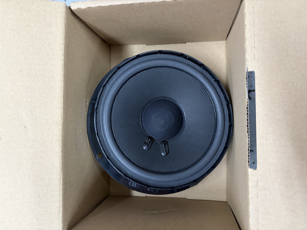 OEM 1Z0035411L Octavia 2 rear speaker with sound system for 40.00