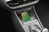 8 70 347 1,Inbay® Qi charger station HYUNDAI Bayon (21->) / i20 (20->) - 10W,8703471,