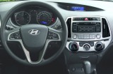 3867-b-Hyundai-i20_man_klima_2013