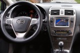 4796-b-Toyota_Avensis_2012